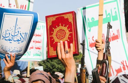 اليمنُ يواصلُ معاركَه نيابةً عن الأُمَّــة.. الإيمان يمان والغيرة يمانية