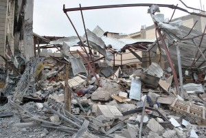 القصف السعودي لحي سكني بشارع الخمسين صنعاء (11)