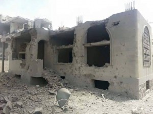 القصف السعودي لحي سكني بشارع الخمسين صنعاء (18)