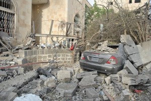 القصف السعودي لحي سكني بشارع الخمسين صنعاء (5)