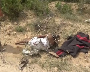 صور استهداف العدوان مسافرين في شدا و رازح (4)