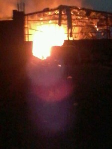 مجزرة العدوان عبس حجة مصنع تعبئة المياه (6)