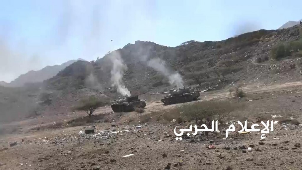 دبابات مدمرة واخرى استولى عليها أبطال الجيش واللجان الشعبية-جبهة الشريجة -محافظة تعز (2)