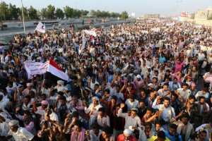 ابناء الحديدة يتظاهرون (7)