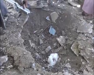 استهداف مزرعة دجاج في سنحان (4)