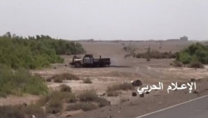 تدمير آليات تابعة لمرتزقة العدوان في ابواب ذوباب تعز (1)