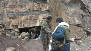 الحوثي يزور الأبطال في نهم4